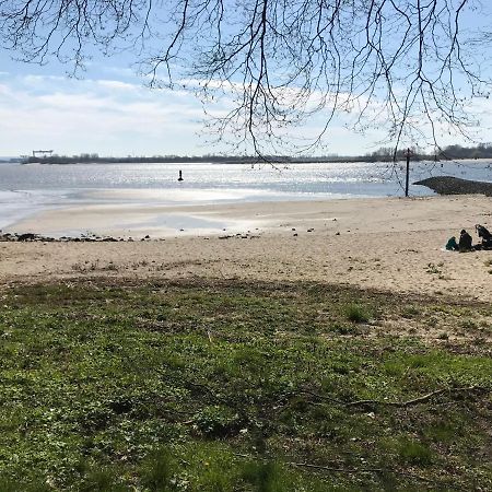 Urlaub Am Elbstrand - Wohnung In Blankenese Mit Naturblick Hamburgo Exterior foto