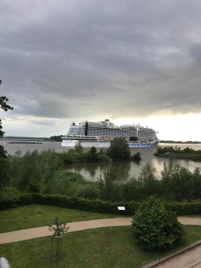 Urlaub Am Elbstrand - Wohnung In Blankenese Mit Naturblick Hamburgo Exterior foto