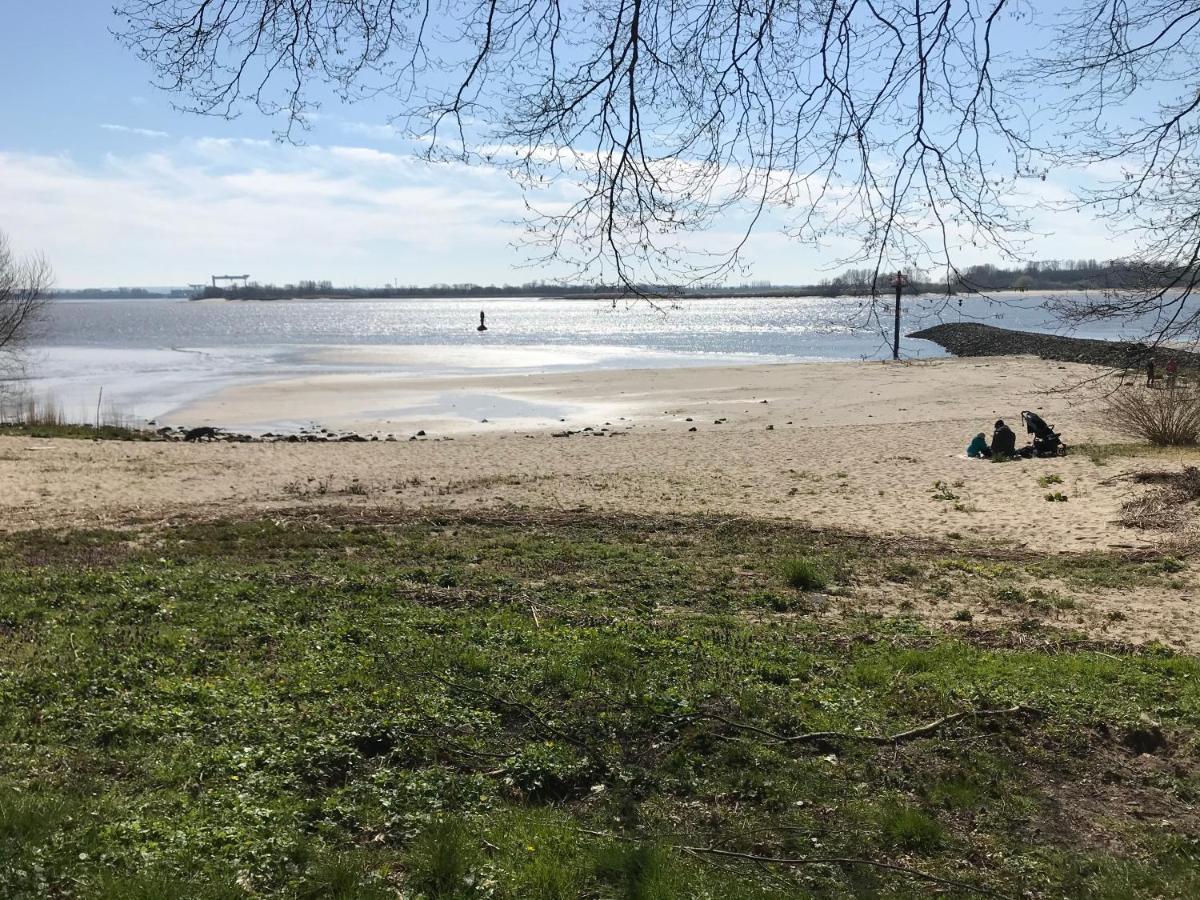 Urlaub Am Elbstrand - Wohnung In Blankenese Mit Naturblick Hamburgo Exterior foto